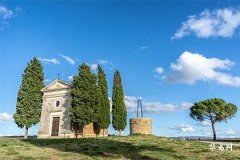 房子围墙正西缺角的影响与风水解析