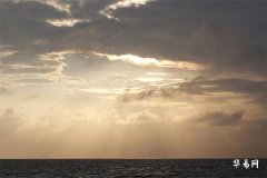 五行缺火的女孩怎麽取名,女孩補火又聚財的名字