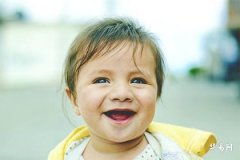 2025年蛇丑时男孩名字最佳配字,2025蛇男宝霸气小名